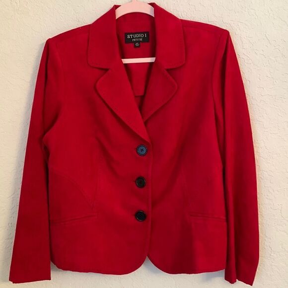 STUDIO 1  Womens Moroon Velour Blazer. Size 14P - Picture 1 of 9